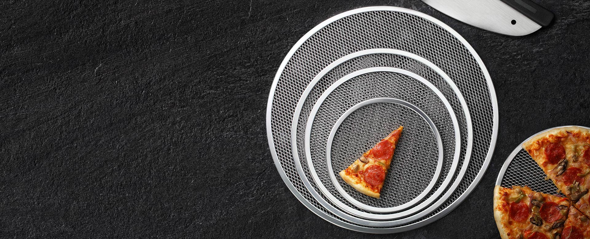 Aluminum pizza screens